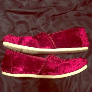 Velvet TOMS